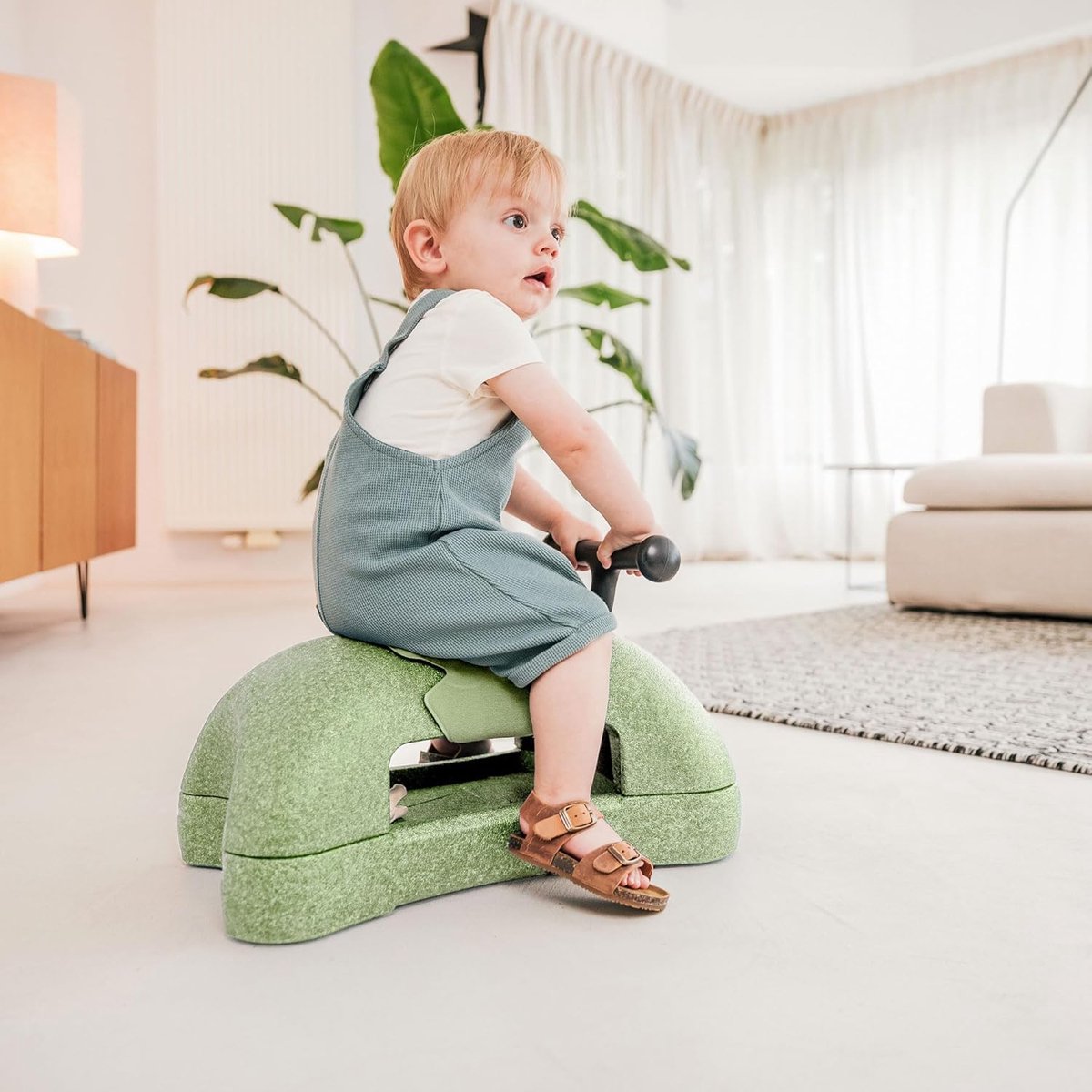 SCOOT & RIDE First loopwagen - olive