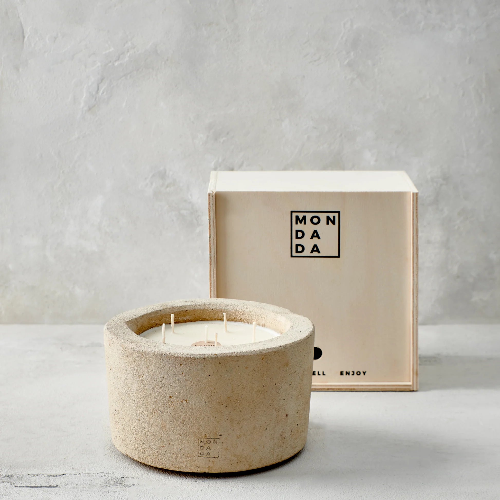 MON DADA Urban kaars XL - desert - fire me up TU UC! nu geur Black sea