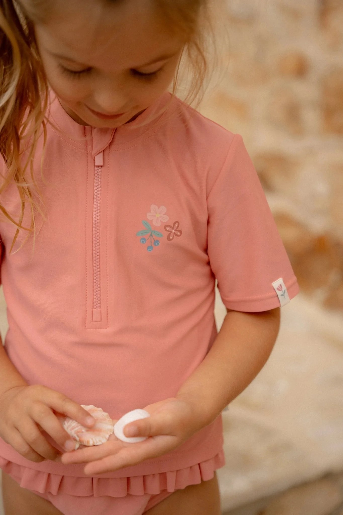 Little Dutch Sunny Flowers - rash guard met korte mouwen - roze - 74/80