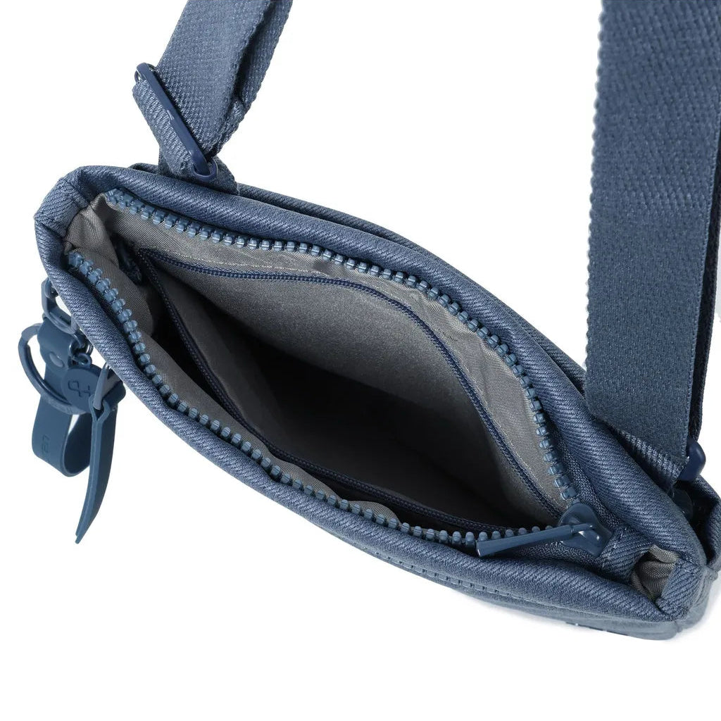 HEDGREN Leonce RFID crossover small - Jean vintage indigo