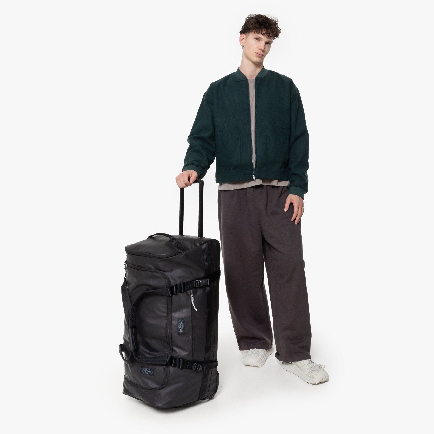 EASTPAK Duffel pack reistas op wieltjes L - Tarp black