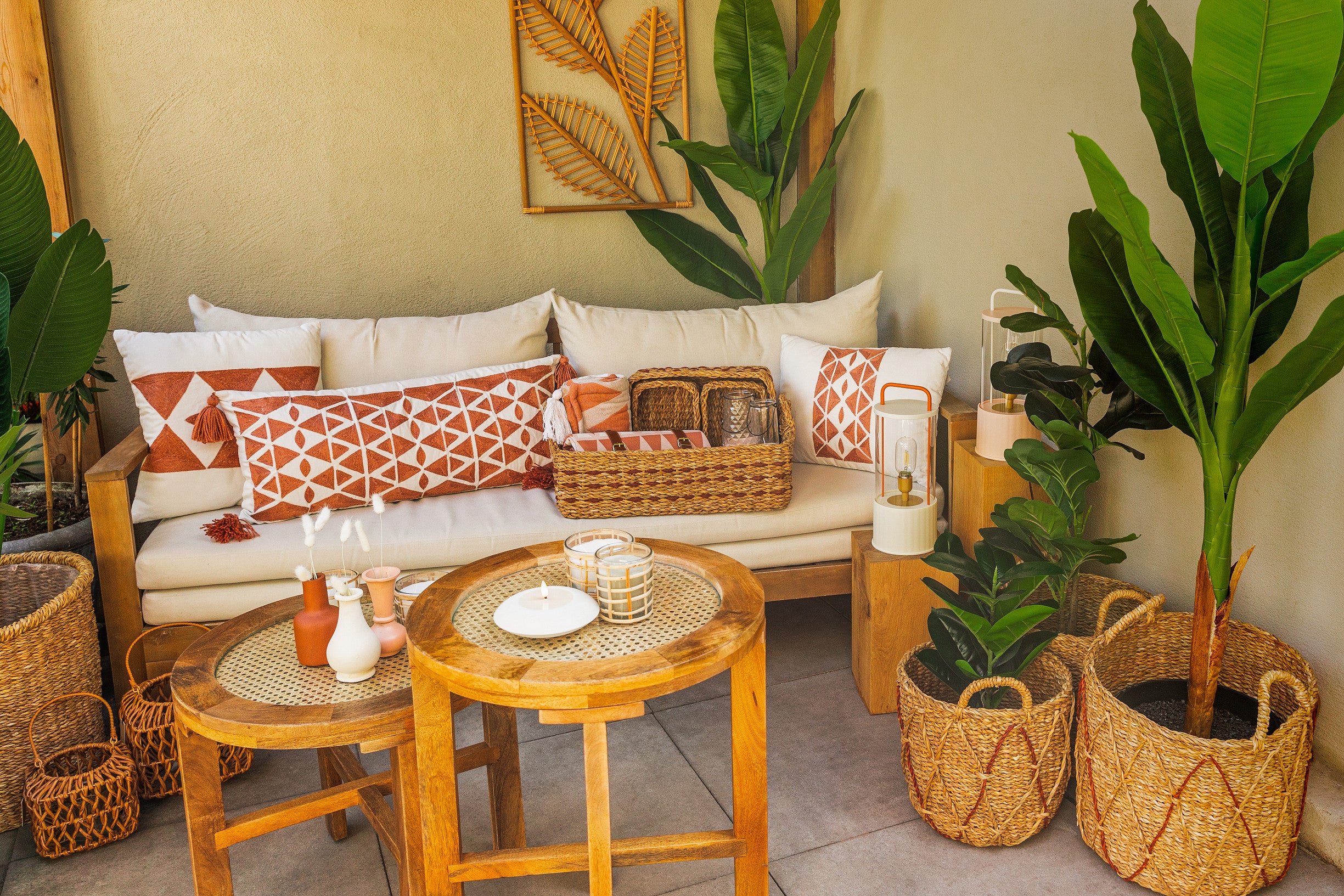 HOME SOCIETY Mani bijzettafeltje - S 52x46cm - bruin