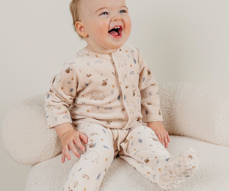 NOUKIES babypyjama JUNGLE - fluweel beige - 6M