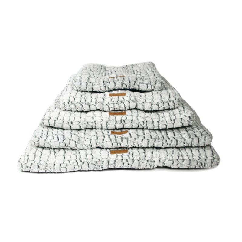 M-PETS SNAKE hondenkussen XL - 118x75cm