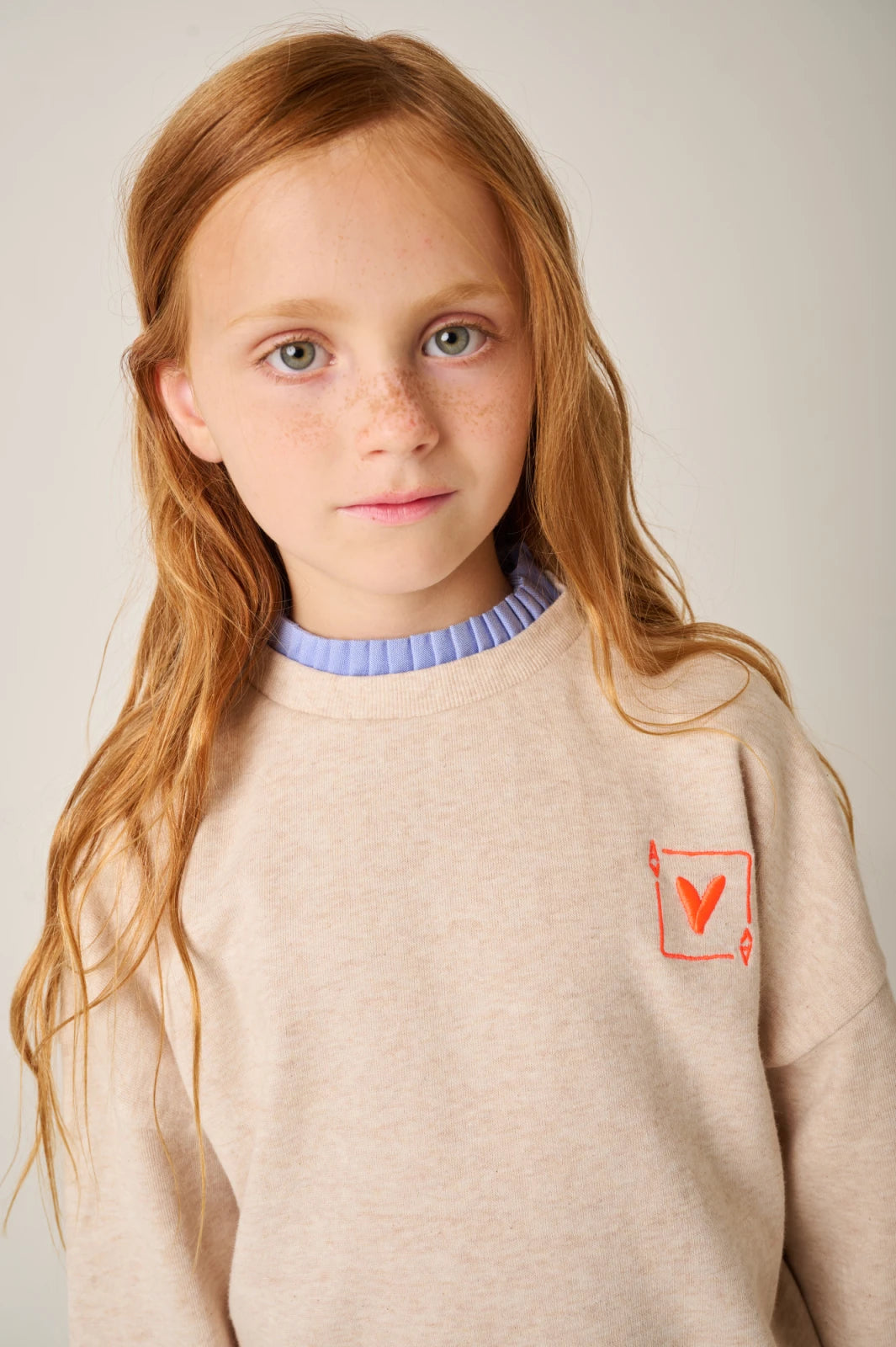 TND G Sweater LE COEUR - gebroken wit mel.- 110