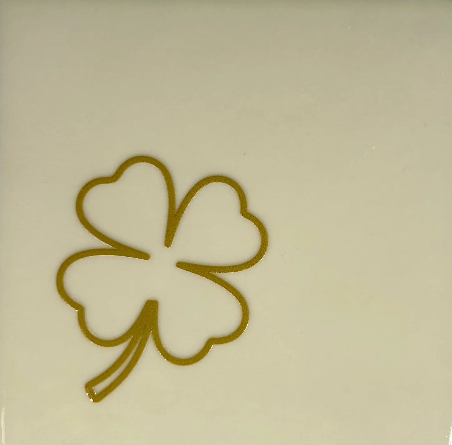 YETT Tegeltje - Klavertje - creme/goud