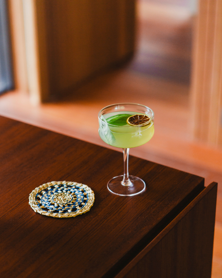 PAVEAU Swirl coupe glasses 2st.- wave