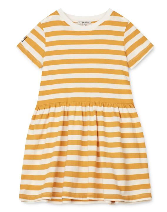 18077656.jpg