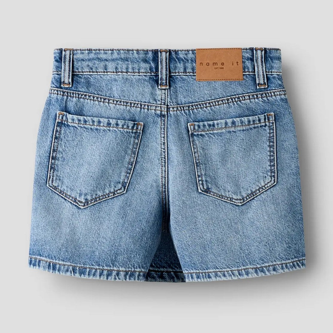 20039178-1.jpg