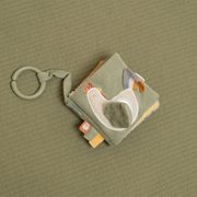 18311655-2.jpg