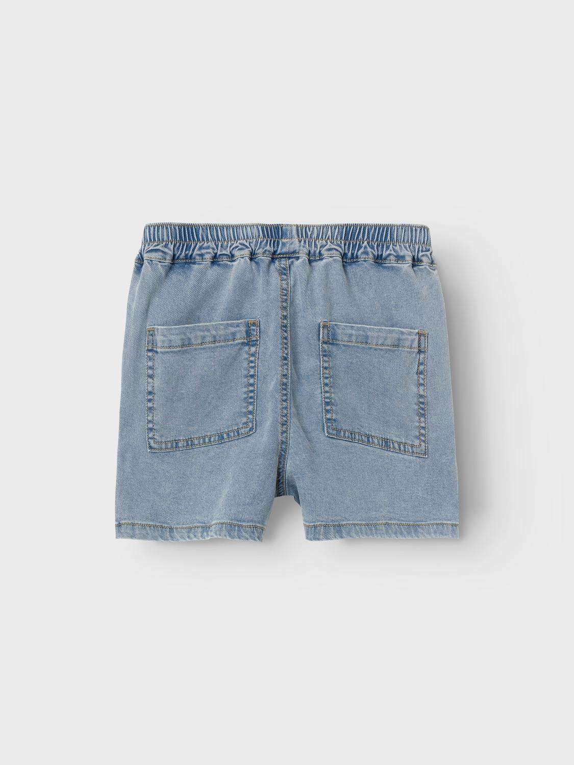 18460328-1.jpg