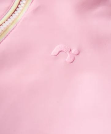18802315-2.jpg