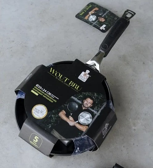 20045685.jpg